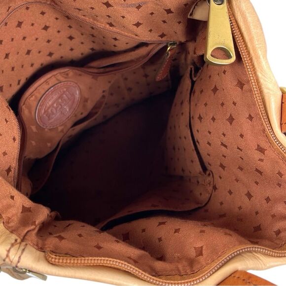 Fossil Explorer Tan Genuine Leather Foldover Vintage Convertible crossbody bag - Picture 6 of 13